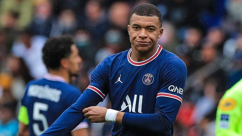Mbappe befason me deklaratën: Mbrojtësi është pozicioni më i lehtë në futboll!