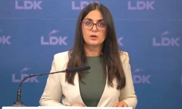 Lushaku-Sadriu: Presidenti t’i takojë LDK’së