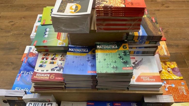Subvencionohen librat e rinj, të vjetrit vazhdojnë të shiten – a mund të ripërdoren ato?