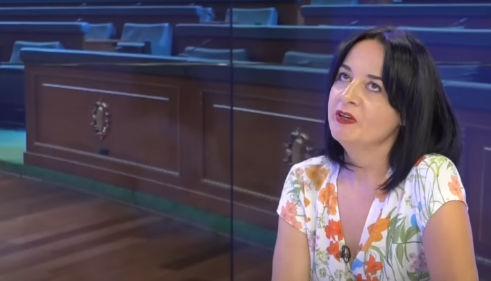 Fifi e tregon zogun në Rugovë, mahnit me pamjen