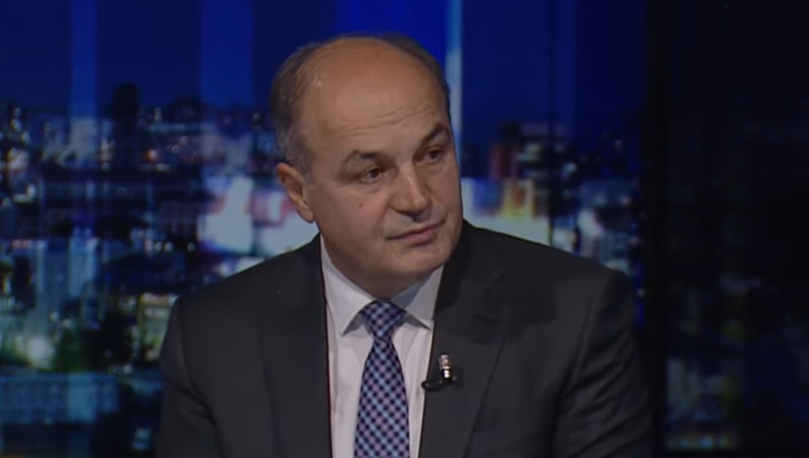 Hoxhaj: Rendi kushtetues u përmbys, Kosova është në anarki
