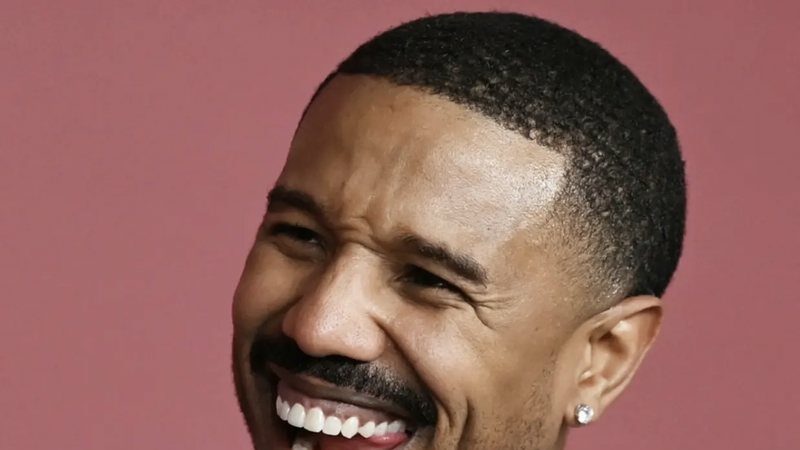Michael B. Jordan fiton çmimin ‘Aktori më i mirë mashkull’ në Actor Awards
