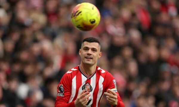 Rriten golat nga situatat statike në Premier League, hapet debat për ritmin dhe spektaklin e lojës