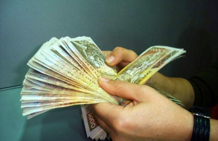 Shqipëri: Remitancat në rritje, diaspora vazhdon të mbështesë ekonominë