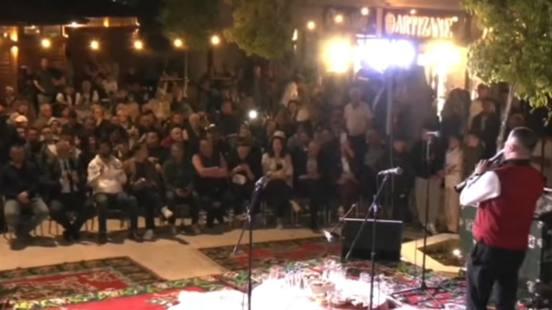 ‘Sofra pejane’ shtrohet në Ulqin