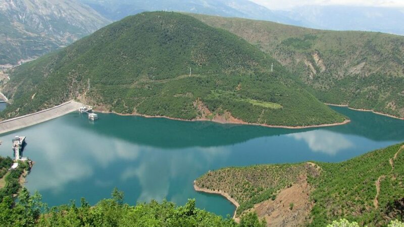 Shqipëria prodhoi 7.5 milion megavat energji në 2025, sa ishin humbjet në rrjet