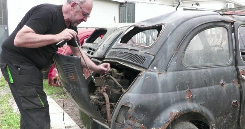 Fiat 500 të vjetra shndërrohen në automjete elektrike në Itali