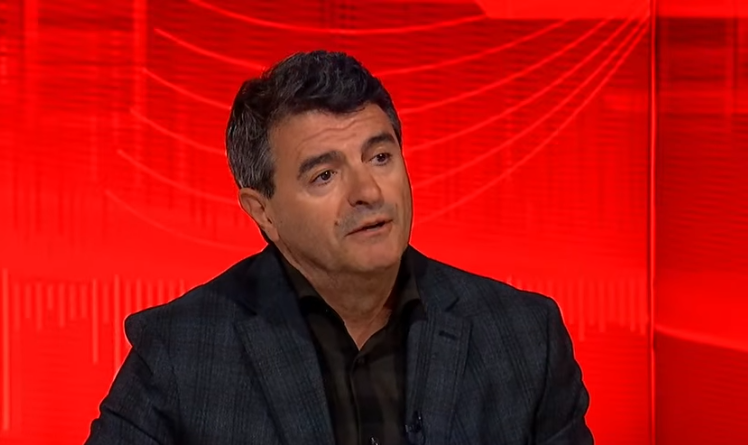 Krasniqi për Kurtin: Ka probleme mendore dhe urrejtje çnjerëzore ndaj Thaçit