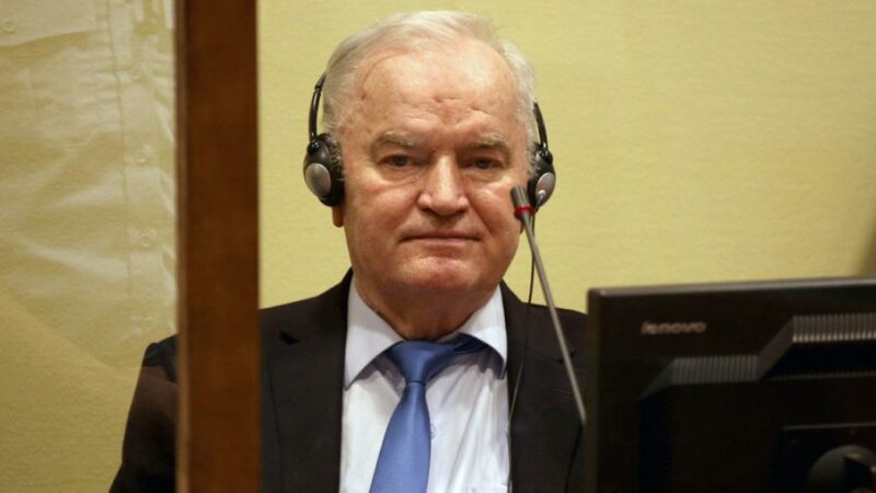 Mjeku i kriminelit Mladic ne akuza ndaj Hagës, thotë se kasapi Ratko ‘u vra nga mosveprimi’