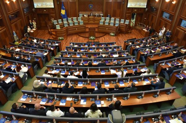 VV vazhdon të mos zbatojë Kushtetutën, vazhdimi i seancës sot në 11