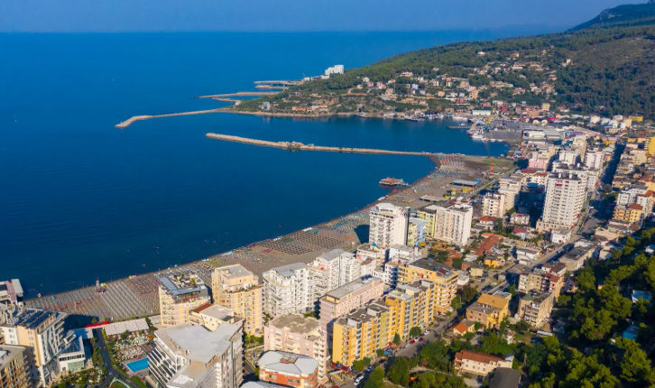 Kosovarët zgjedhin Shëngjinin, turistët u shtuan për 5 për qind këtë vit