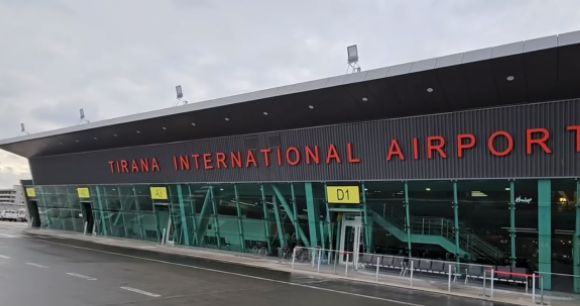 Rekord i ri për Aeroportin Ndërkombëtar të Tiranës, mbi 60.000 pasagjerë brenda një dite