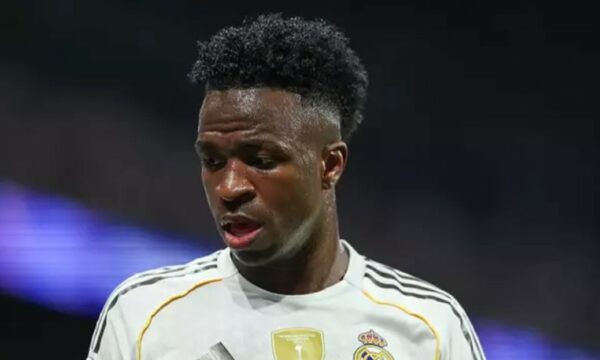 Mourinho kontakton Viniciusin, e sheh si pjesë kyçe të projektit te Real Madridi