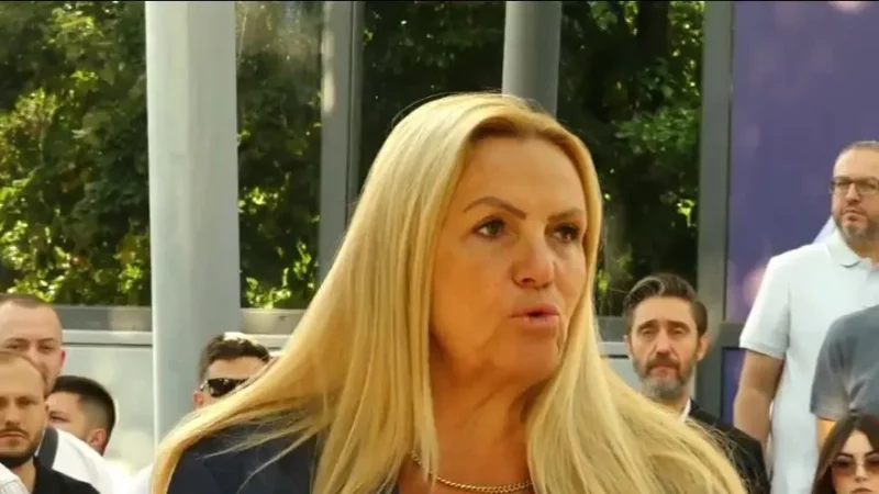 Kadrijaj e AAK’së: Adresa më e keqe e këtij vendi është Albin Kurti